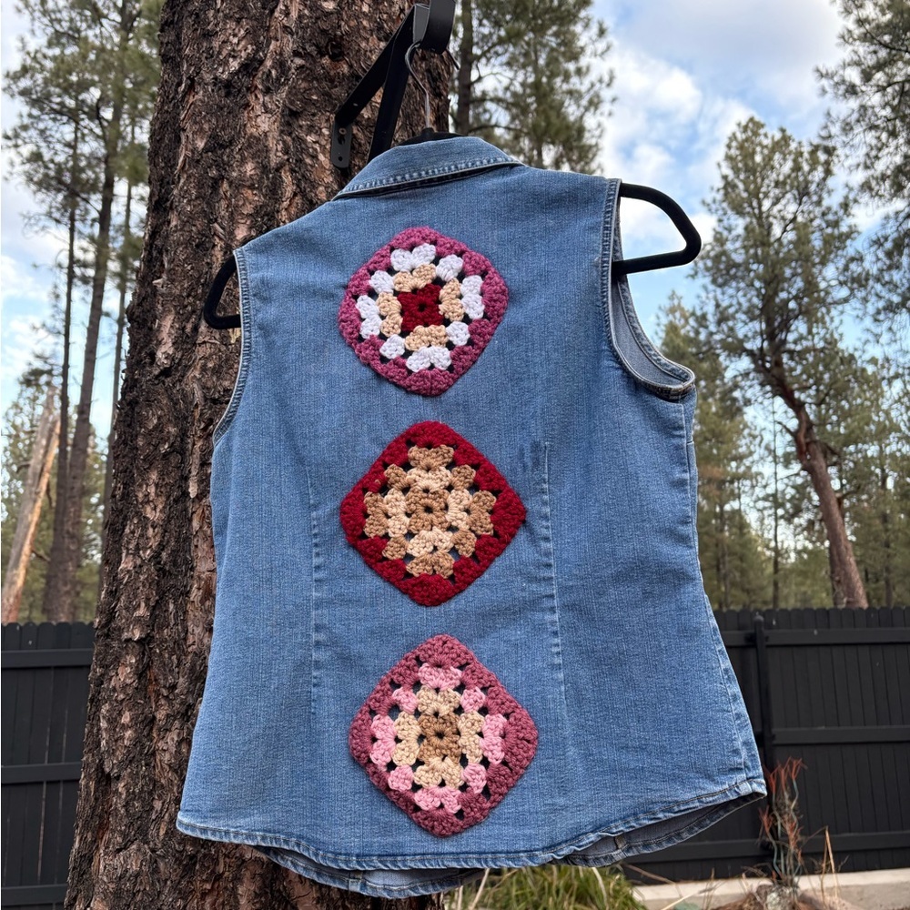 Upcycled St. John's Bay Blue Denim Vest with Granny squares - Picture 5 of 7